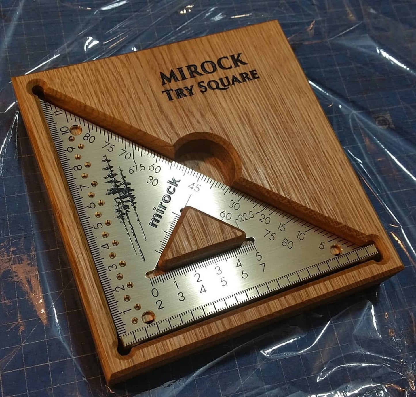 Mirock Square Metric Brass 120mm
