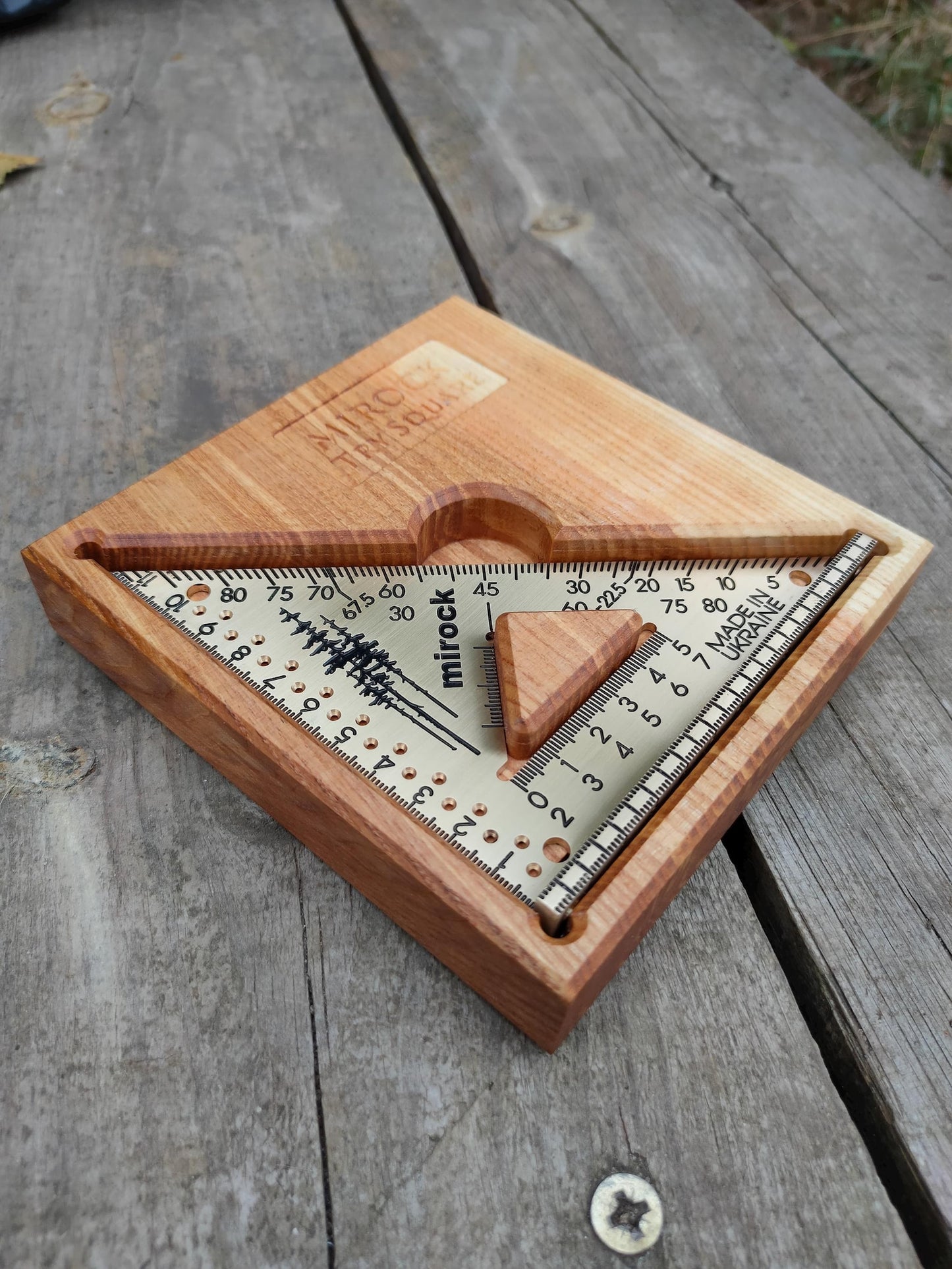 Mirock Square Metric Brass 120mm