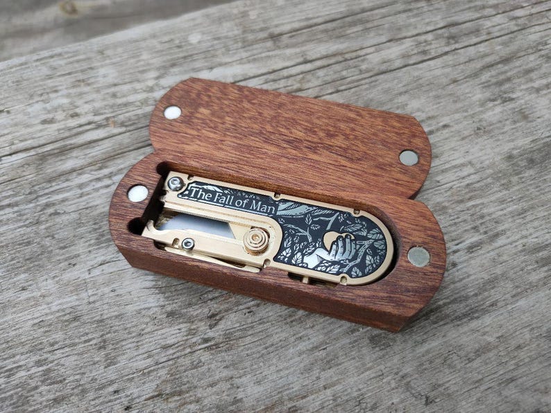 Mirock Maker Cutter "The Fall of Man" (With safety lock)