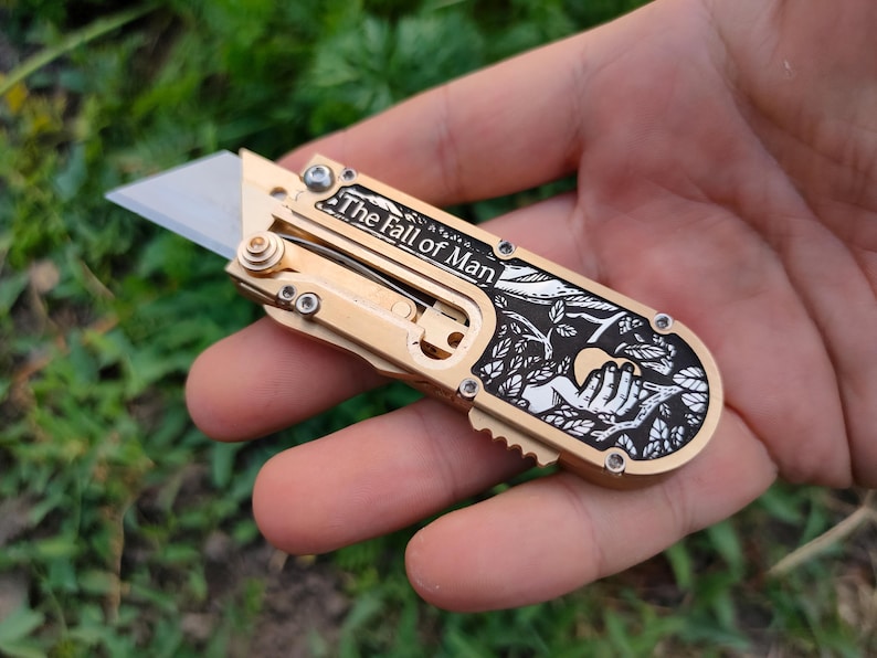 Mirock Maker Cutter "The Fall of Man" (With safety lock)