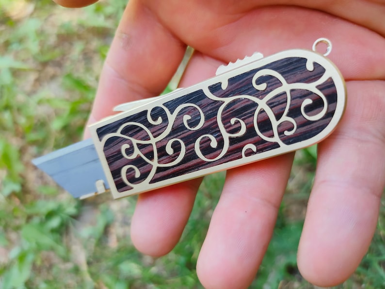 Mirock Maker Cutter Wenge Floral