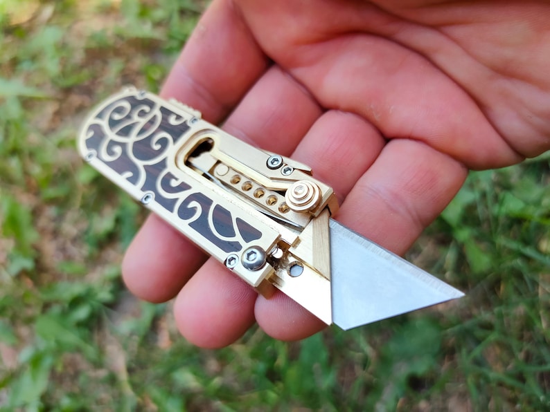 Mirock Maker Cutter Wenge Floral