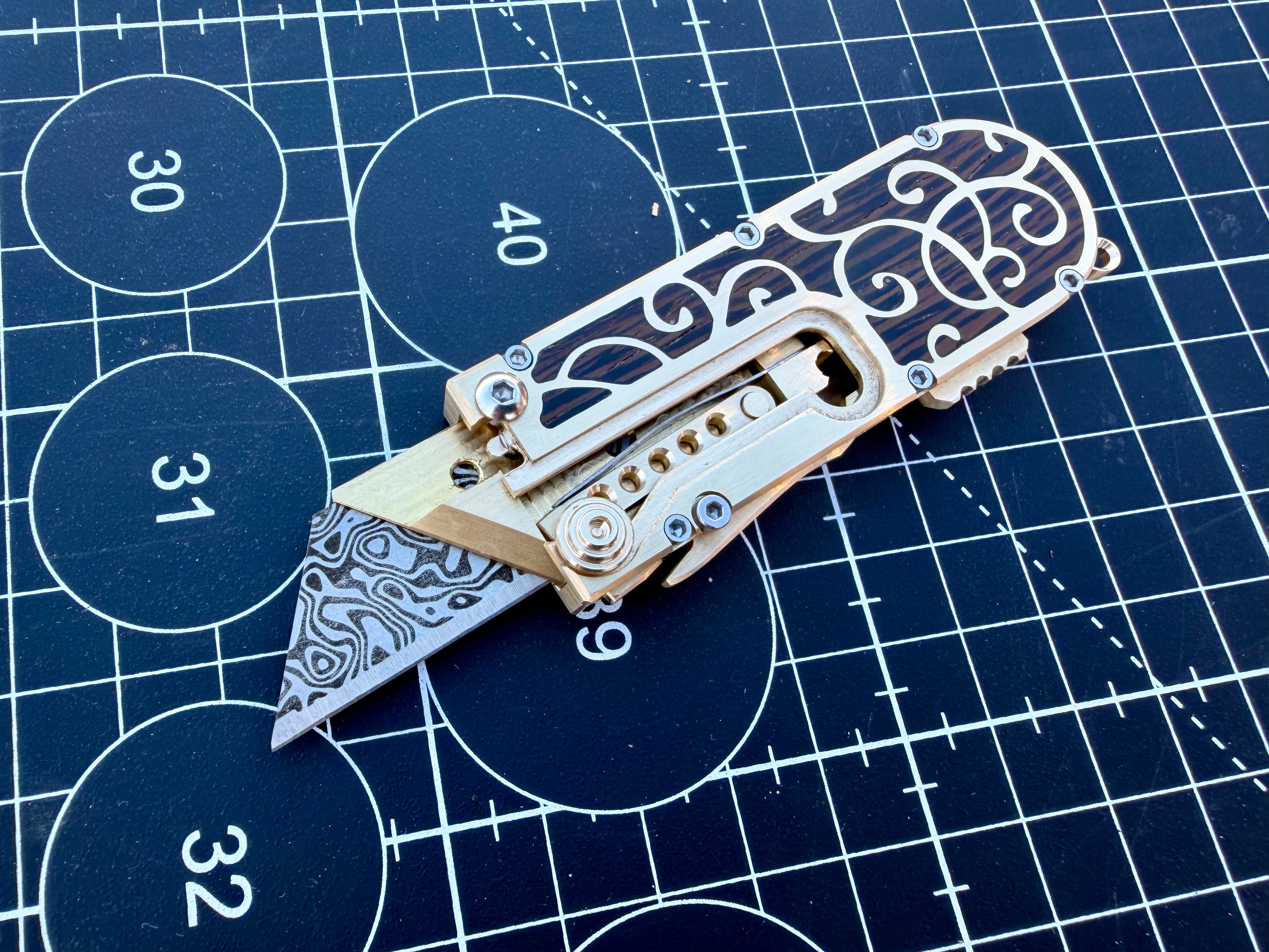 Mirock Maker Cutter Auto Wenge Floral