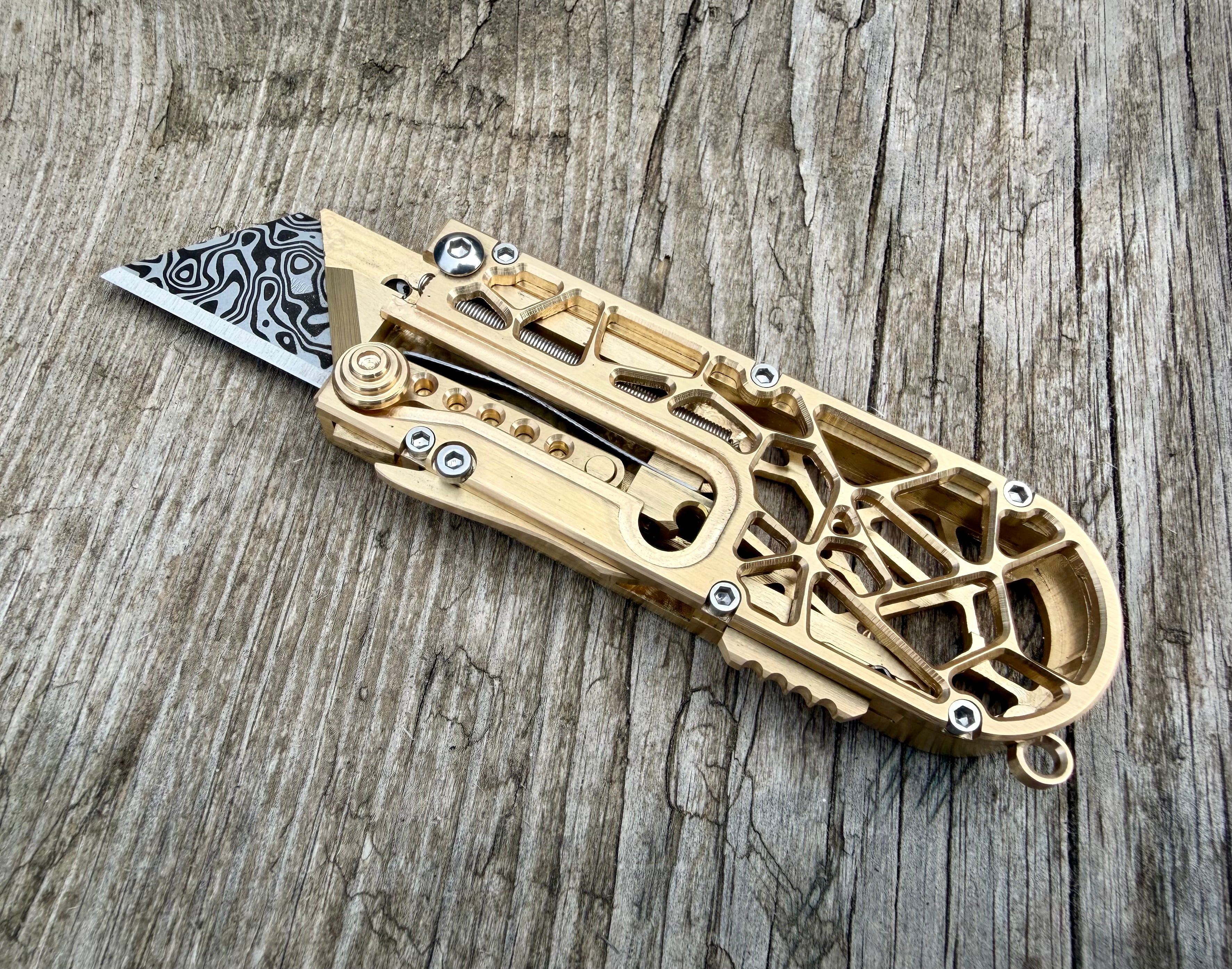 Mirock Maker Cutter Alien Brass Auto