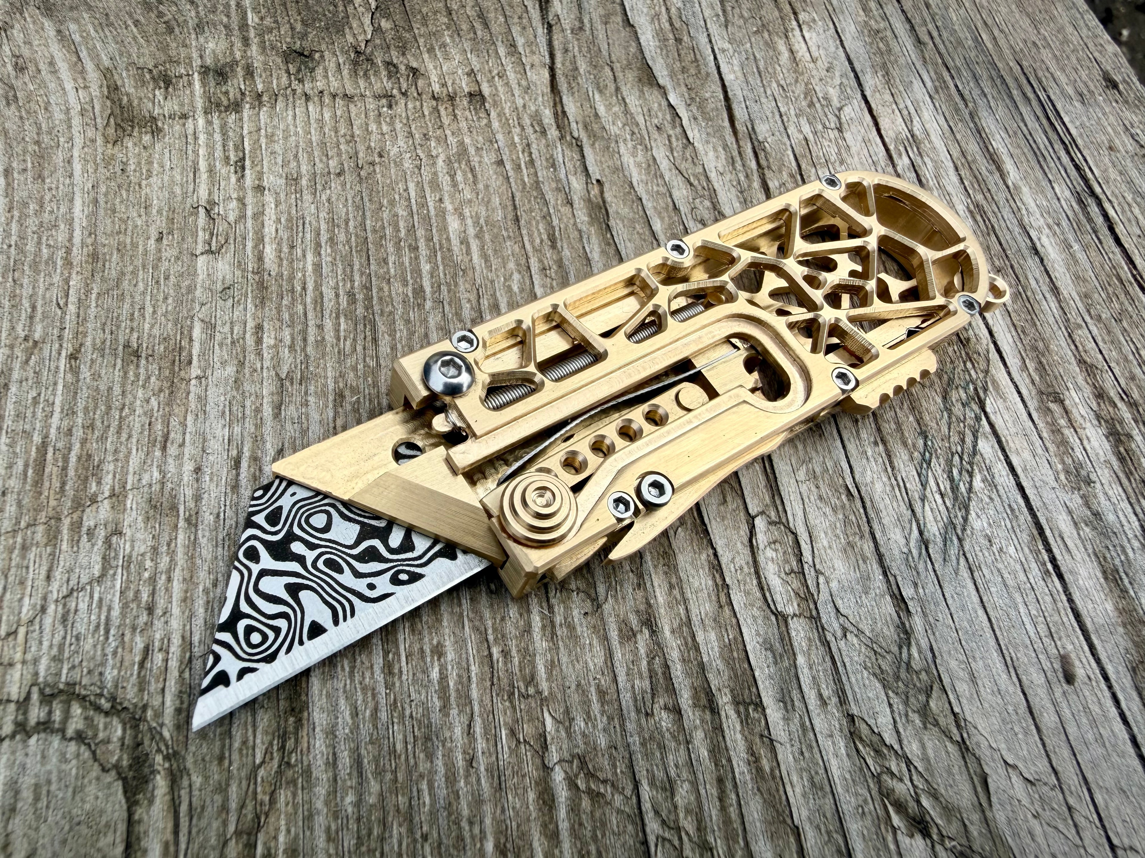Mirock Maker Cutter Alien Brass Auto