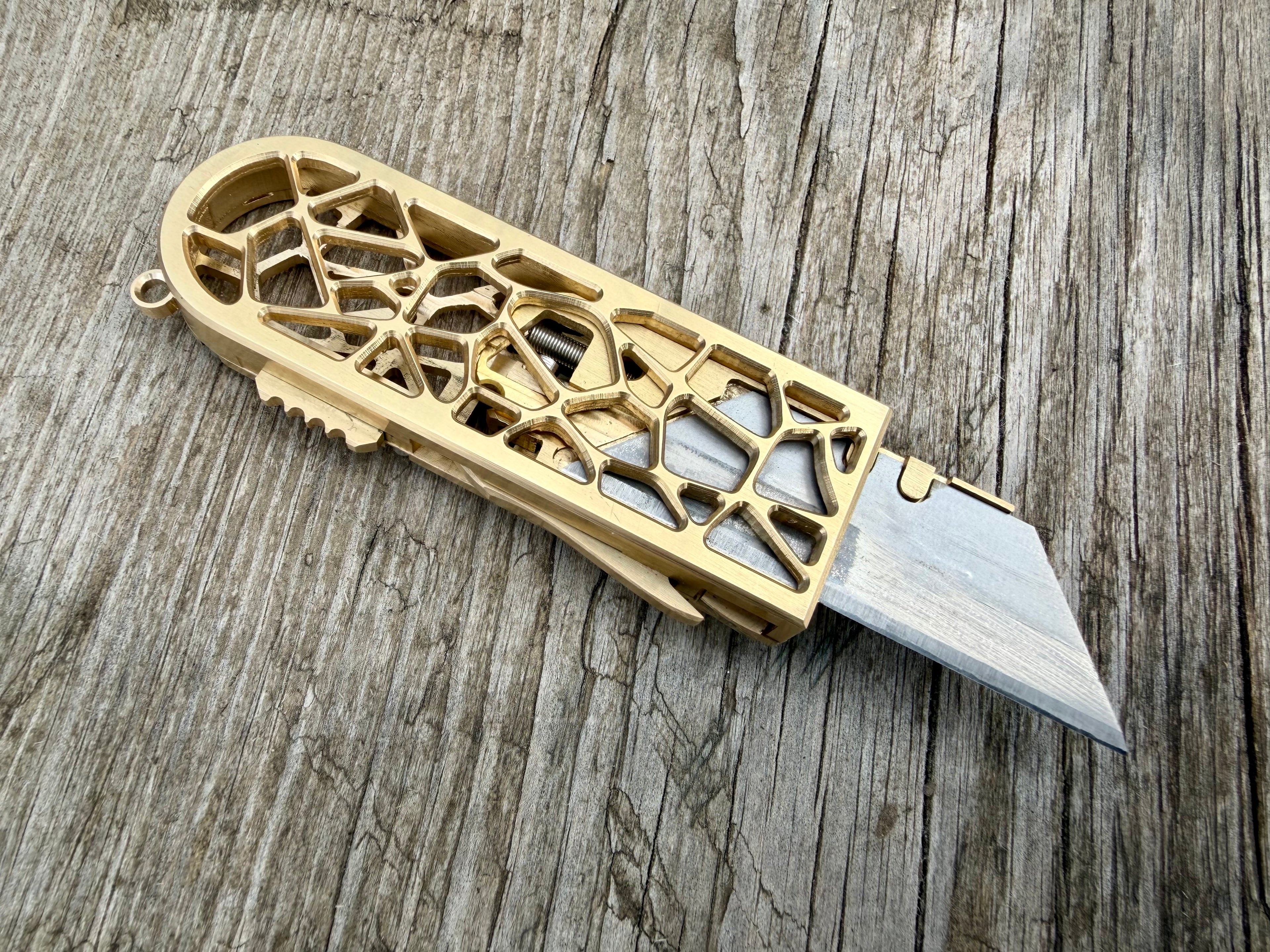 Mirock Maker Cutter Alien Brass Auto