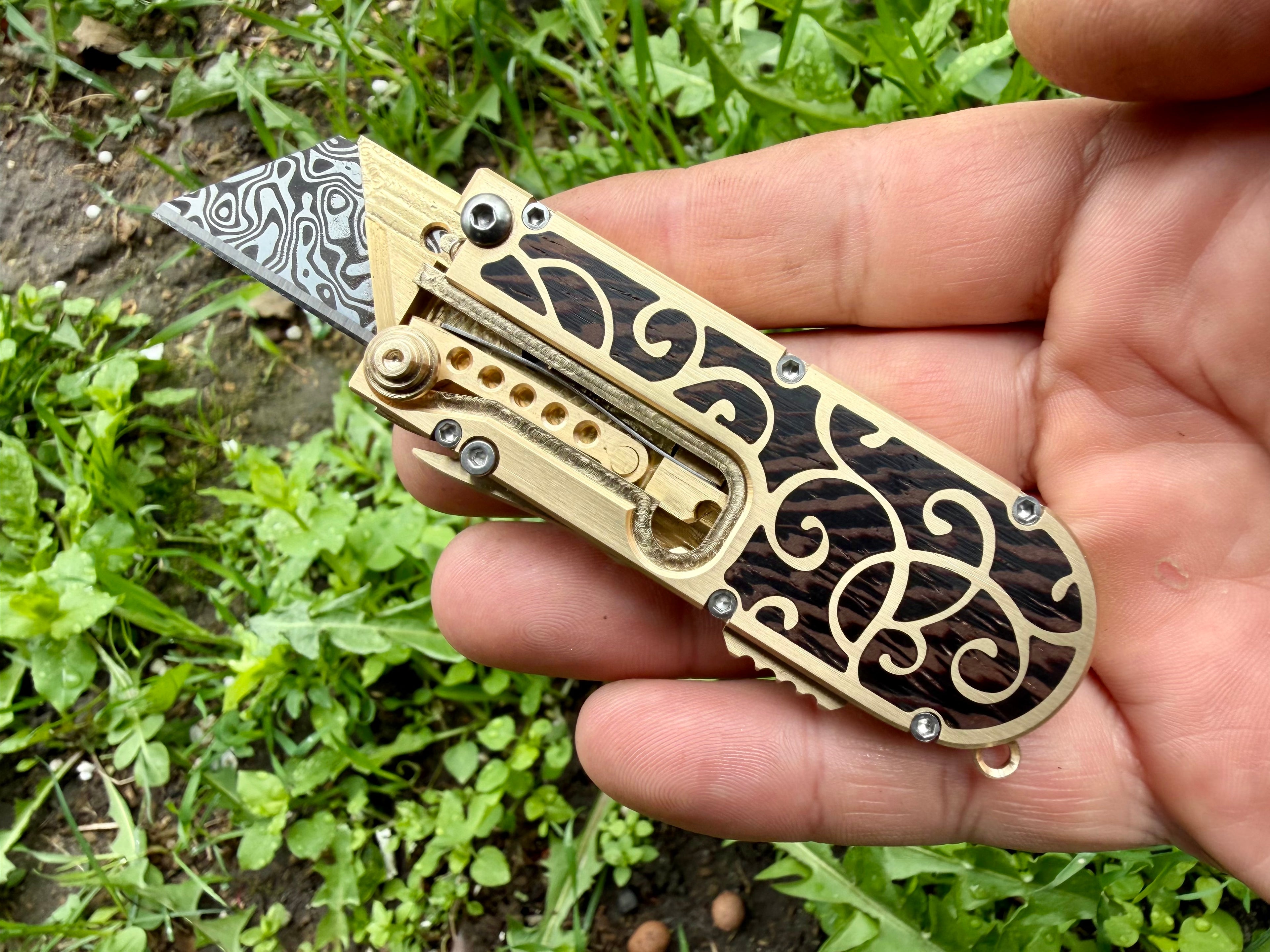 Mirock Maker Cutter Auto Wenge Floral