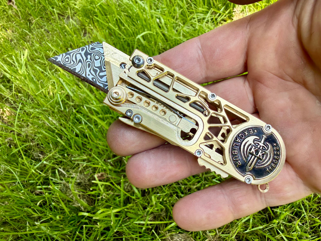 Mirock Maker Cutter Alien Brass Auto Custom Logo