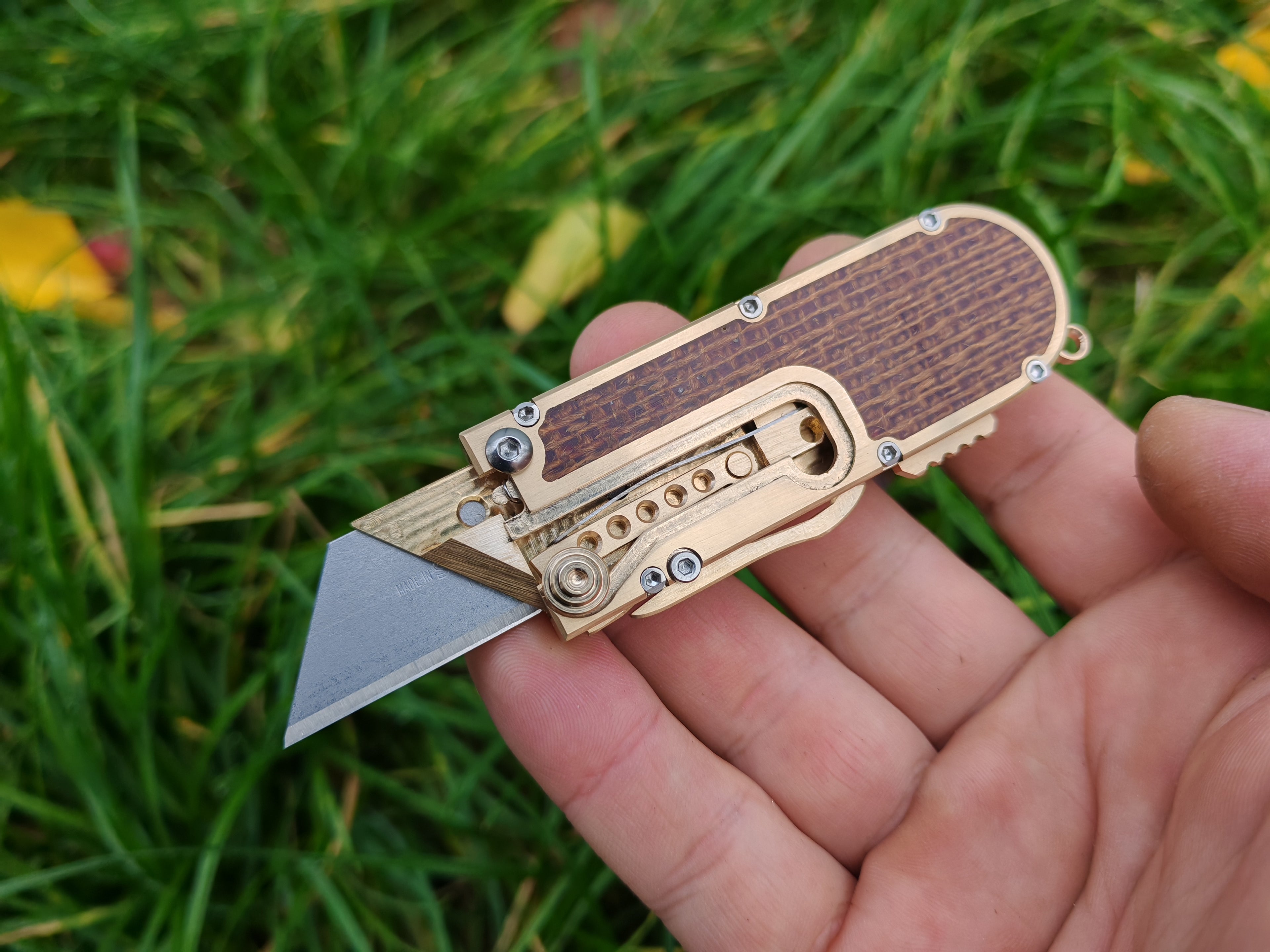 Mirock Maker Cutter Burlap Brown