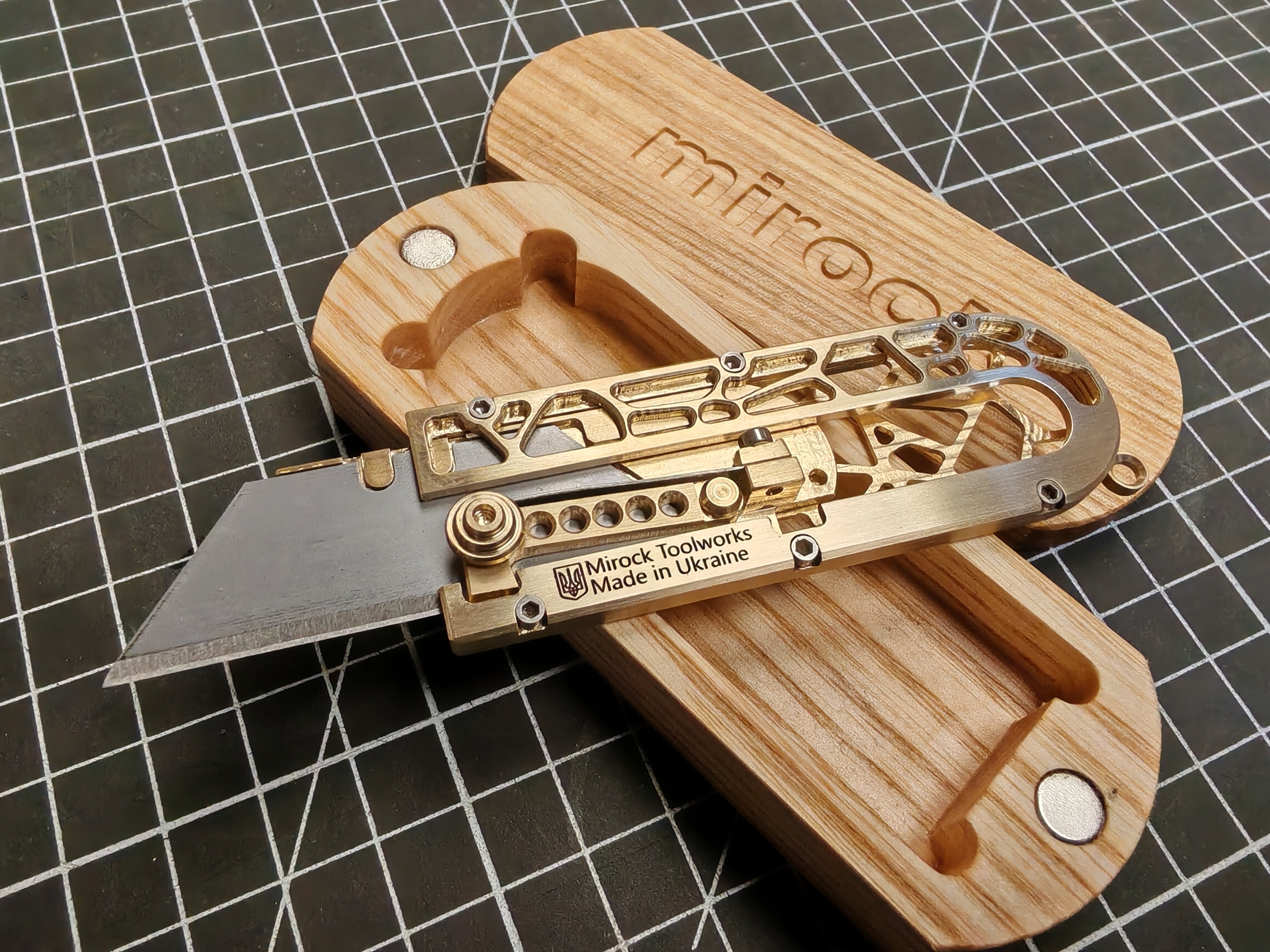 Mirock Maker Cutter Alien Brass Manual