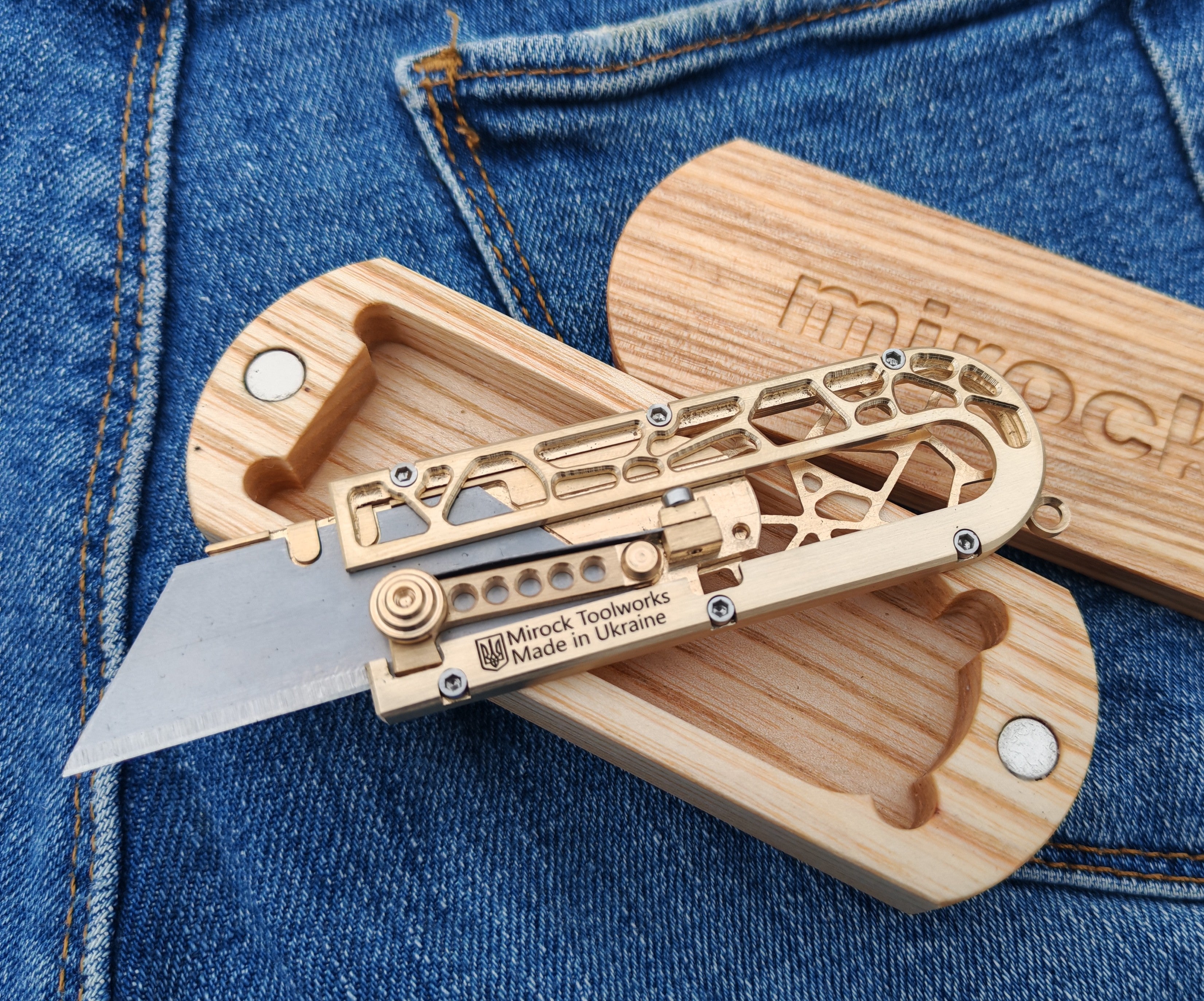 Mirock Maker Cutter Alien Brass Manual